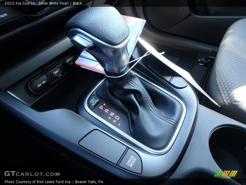 Snow White Pearl / Black 2020 Kia Soul LX