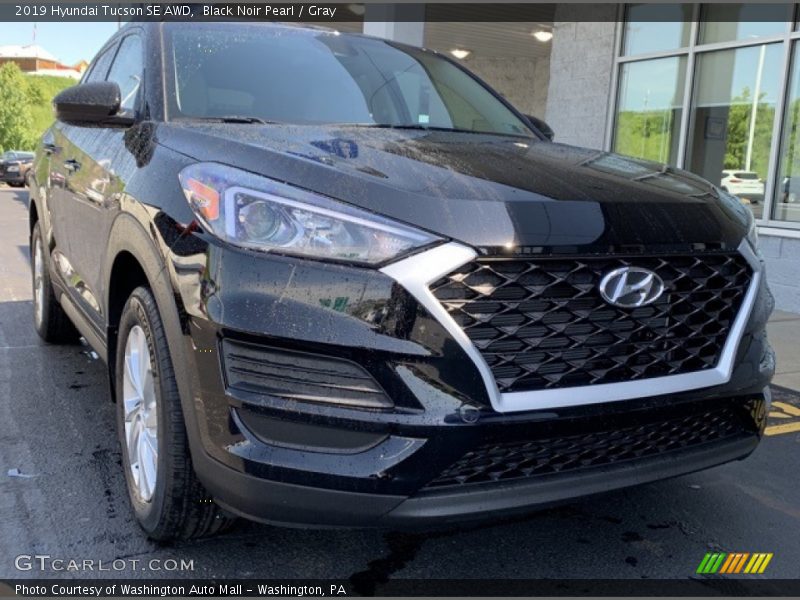 Black Noir Pearl / Gray 2019 Hyundai Tucson SE AWD