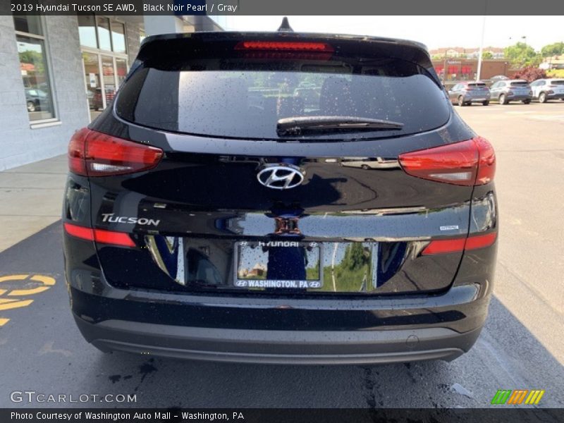 Black Noir Pearl / Gray 2019 Hyundai Tucson SE AWD