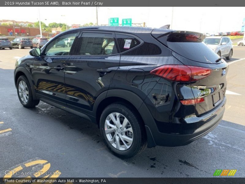 Black Noir Pearl / Gray 2019 Hyundai Tucson SE AWD