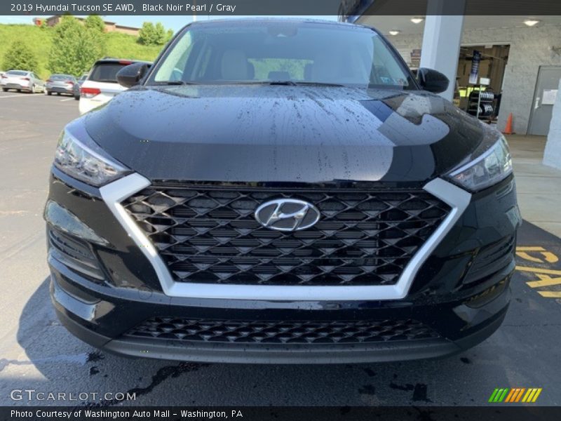 Black Noir Pearl / Gray 2019 Hyundai Tucson SE AWD