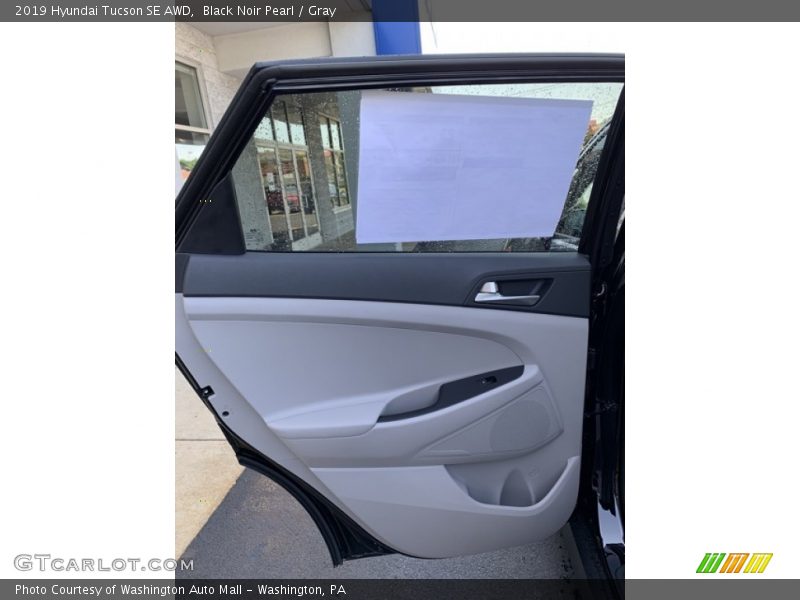 Black Noir Pearl / Gray 2019 Hyundai Tucson SE AWD