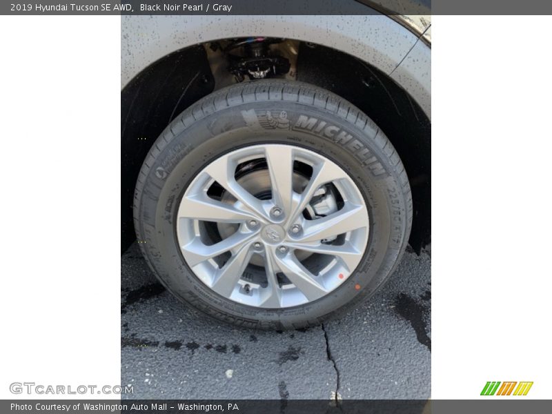 Black Noir Pearl / Gray 2019 Hyundai Tucson SE AWD