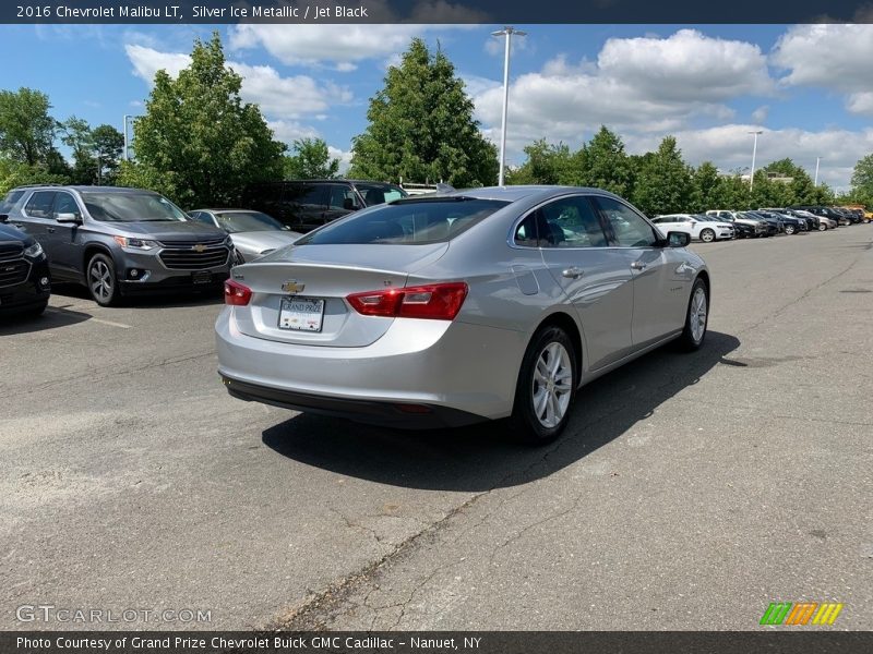 Silver Ice Metallic / Jet Black 2016 Chevrolet Malibu LT