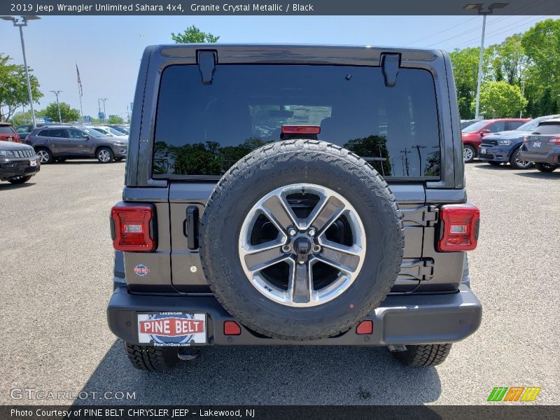 Granite Crystal Metallic / Black 2019 Jeep Wrangler Unlimited Sahara 4x4