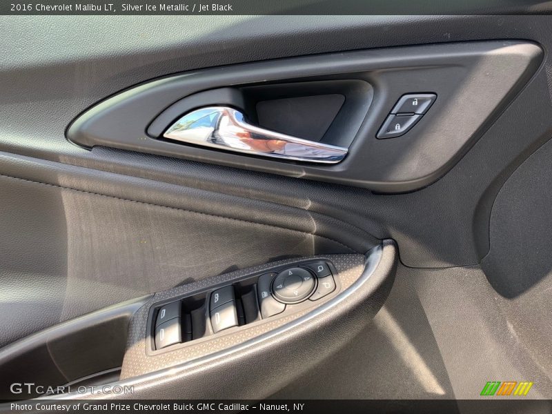 Silver Ice Metallic / Jet Black 2016 Chevrolet Malibu LT