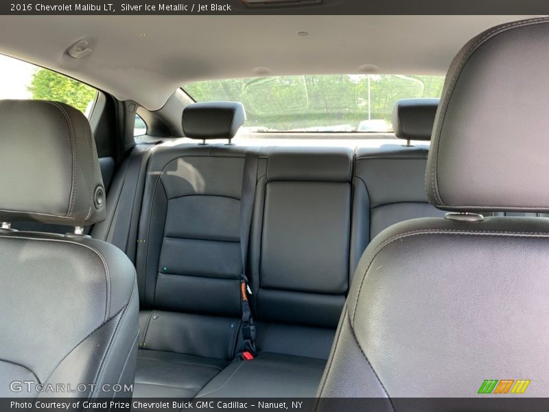 Silver Ice Metallic / Jet Black 2016 Chevrolet Malibu LT