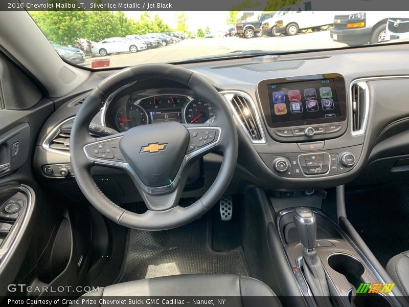 Silver Ice Metallic / Jet Black 2016 Chevrolet Malibu LT
