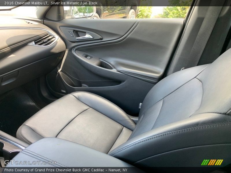 Silver Ice Metallic / Jet Black 2016 Chevrolet Malibu LT
