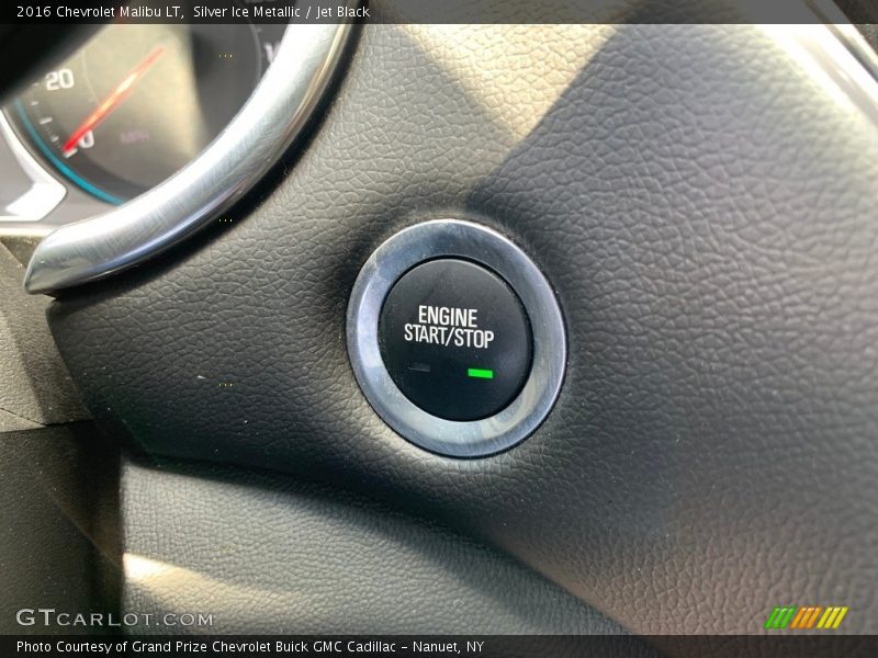 Silver Ice Metallic / Jet Black 2016 Chevrolet Malibu LT