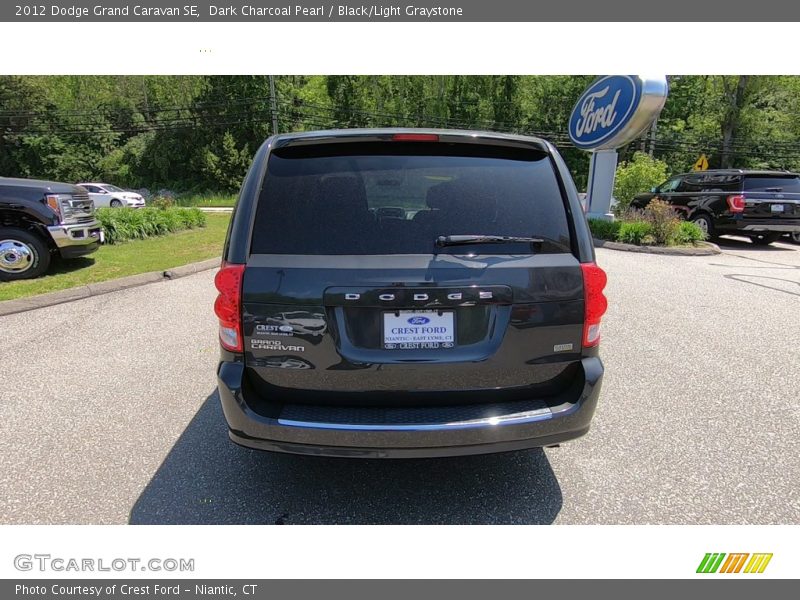 Dark Charcoal Pearl / Black/Light Graystone 2012 Dodge Grand Caravan SE