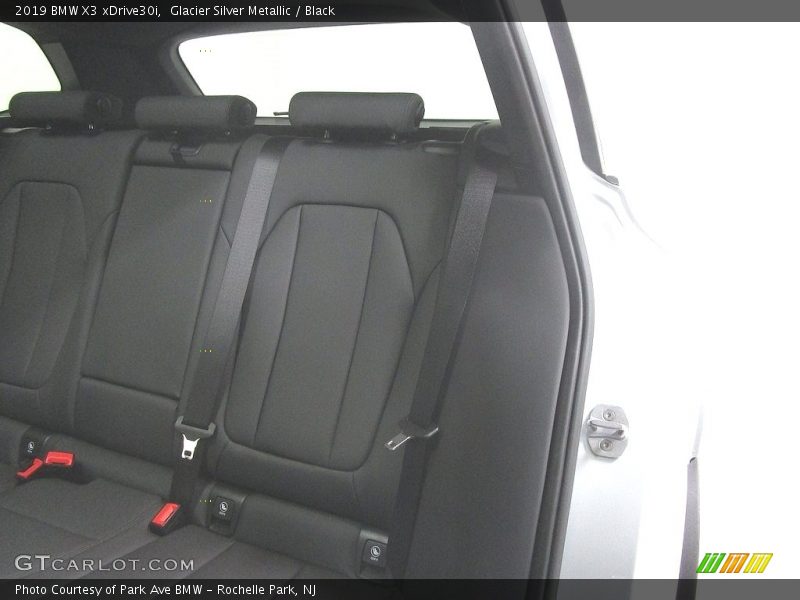 Glacier Silver Metallic / Black 2019 BMW X3 xDrive30i
