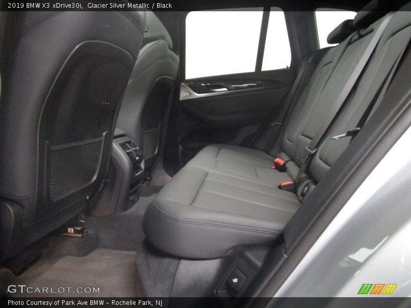 Glacier Silver Metallic / Black 2019 BMW X3 xDrive30i