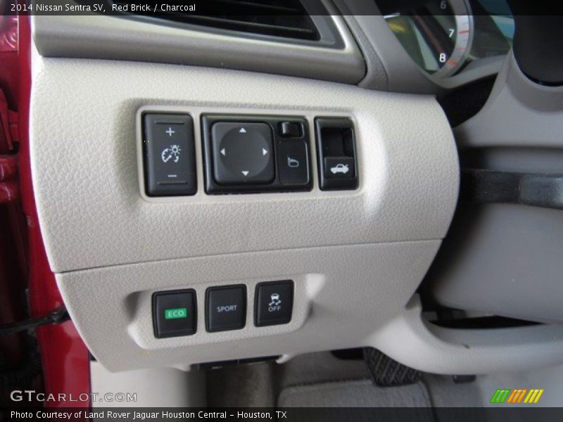 Red Brick / Charcoal 2014 Nissan Sentra SV