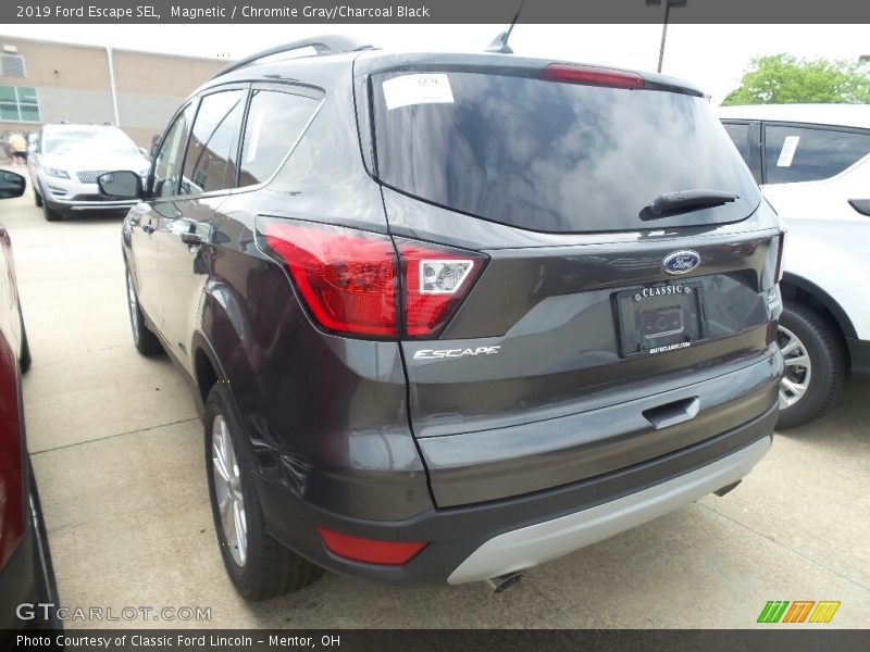 Magnetic / Chromite Gray/Charcoal Black 2019 Ford Escape SEL