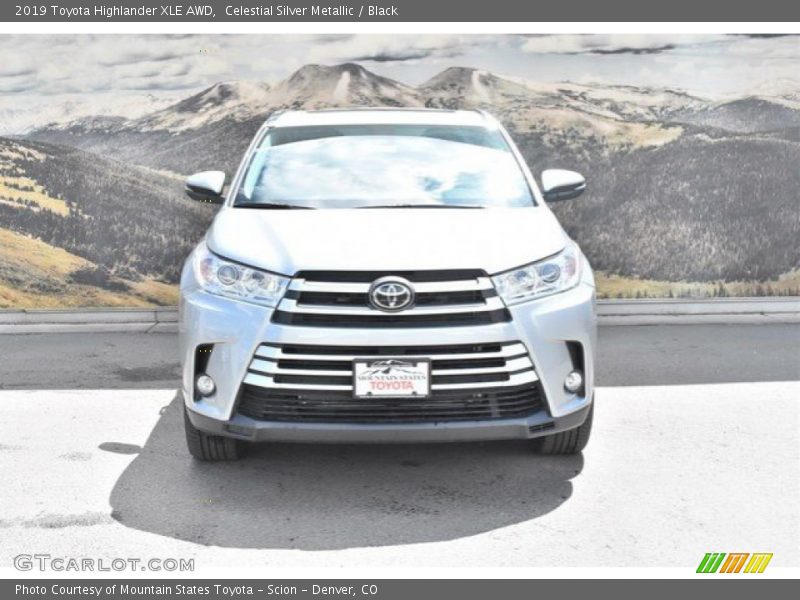 Celestial Silver Metallic / Black 2019 Toyota Highlander XLE AWD