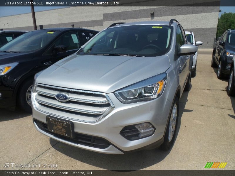 Ingot Silver / Chromite Gray/Charcoal Black 2019 Ford Escape SEL