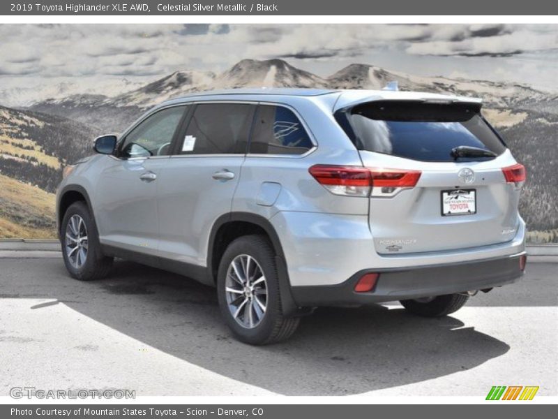 Celestial Silver Metallic / Black 2019 Toyota Highlander XLE AWD