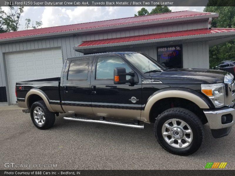Tuxedo Black Metallic / Black Two Tone Leather 2011 Ford F250 Super Duty Lariat Crew Cab 4x4