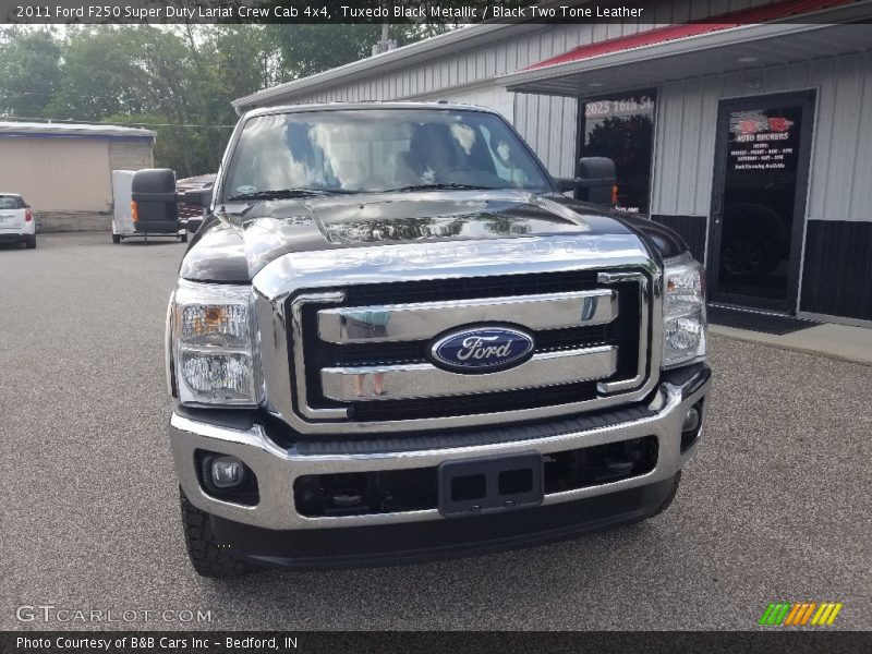 Tuxedo Black Metallic / Black Two Tone Leather 2011 Ford F250 Super Duty Lariat Crew Cab 4x4
