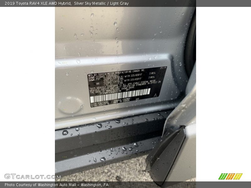 Silver Sky Metallic / Light Gray 2019 Toyota RAV4 XLE AWD Hybrid