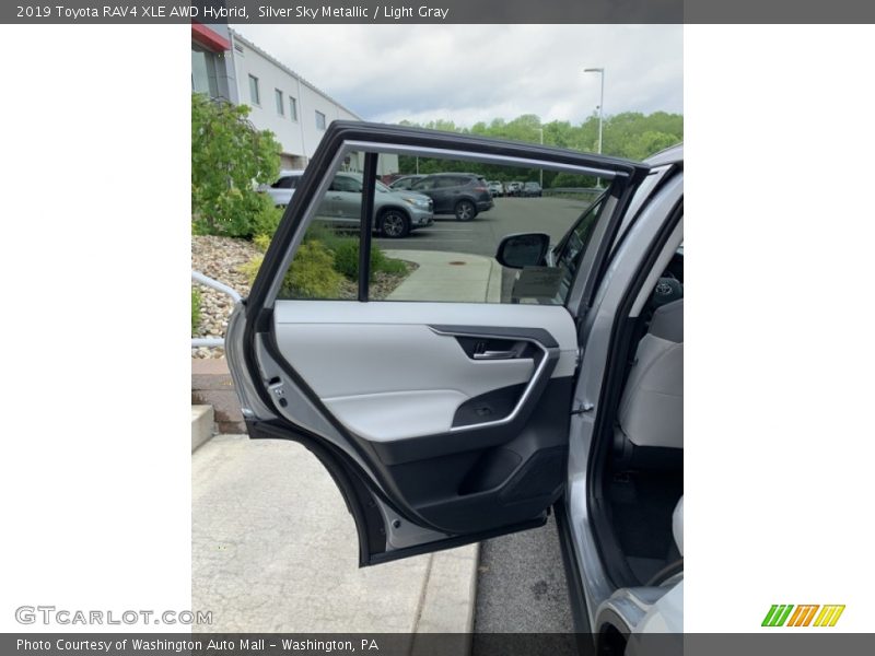 Silver Sky Metallic / Light Gray 2019 Toyota RAV4 XLE AWD Hybrid