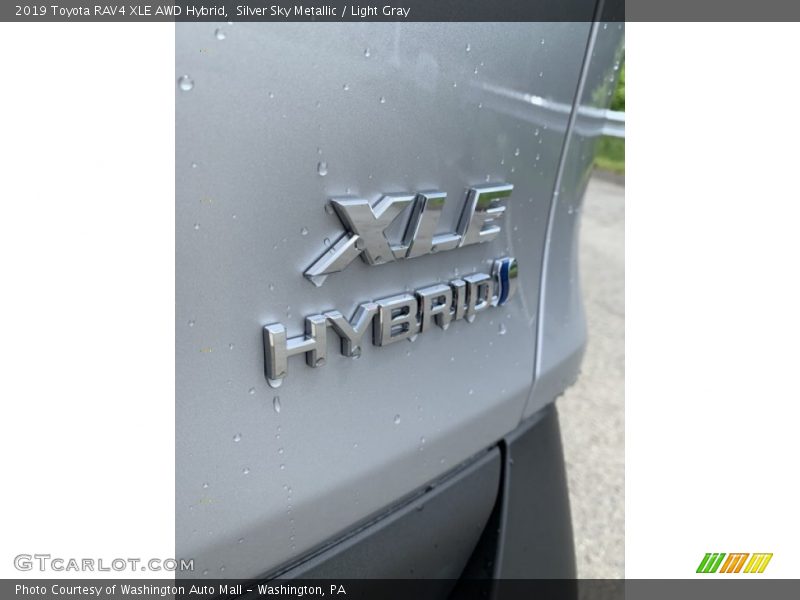 Silver Sky Metallic / Light Gray 2019 Toyota RAV4 XLE AWD Hybrid