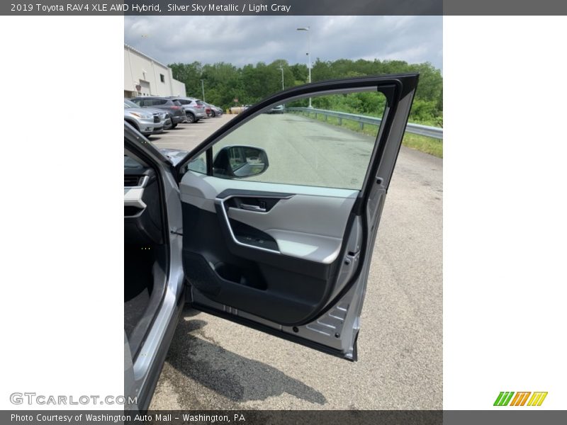 Silver Sky Metallic / Light Gray 2019 Toyota RAV4 XLE AWD Hybrid