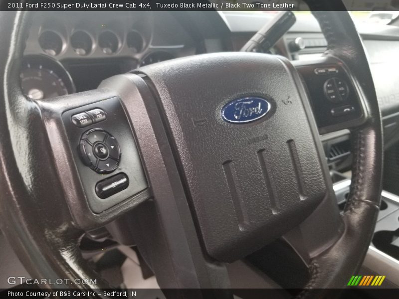 Tuxedo Black Metallic / Black Two Tone Leather 2011 Ford F250 Super Duty Lariat Crew Cab 4x4