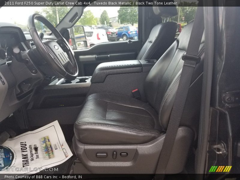 Tuxedo Black Metallic / Black Two Tone Leather 2011 Ford F250 Super Duty Lariat Crew Cab 4x4
