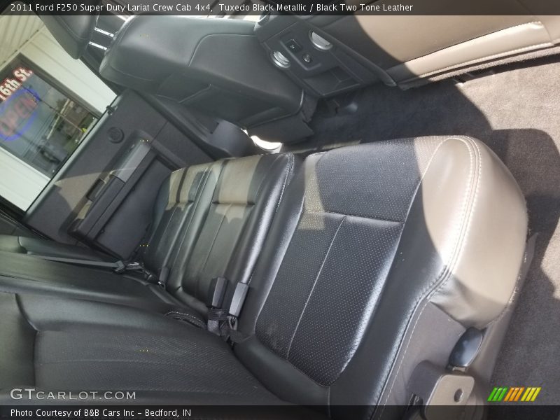 Tuxedo Black Metallic / Black Two Tone Leather 2011 Ford F250 Super Duty Lariat Crew Cab 4x4