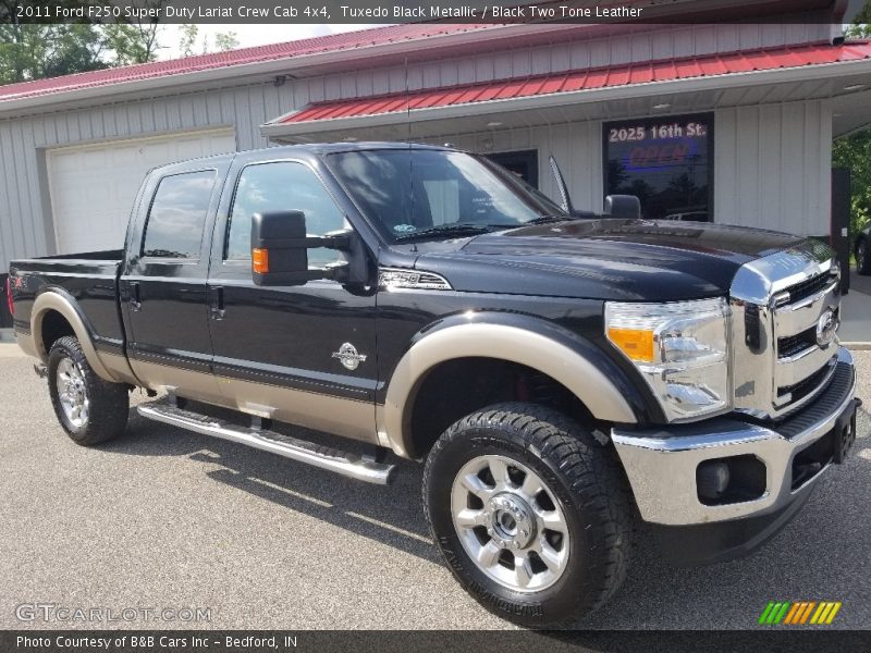 Tuxedo Black Metallic / Black Two Tone Leather 2011 Ford F250 Super Duty Lariat Crew Cab 4x4