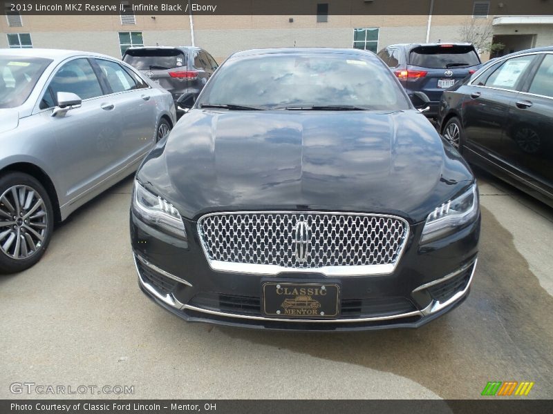Infinite Black / Ebony 2019 Lincoln MKZ Reserve II