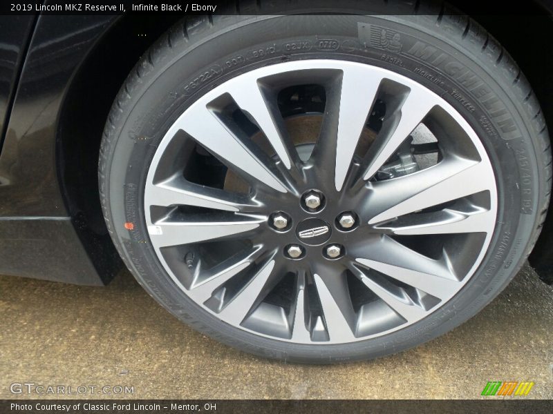 Infinite Black / Ebony 2019 Lincoln MKZ Reserve II