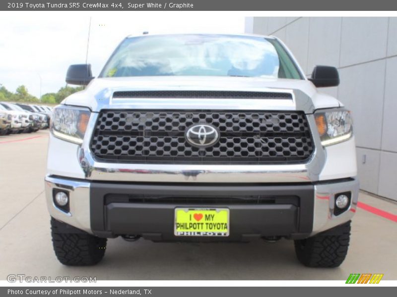 Super White / Graphite 2019 Toyota Tundra SR5 CrewMax 4x4