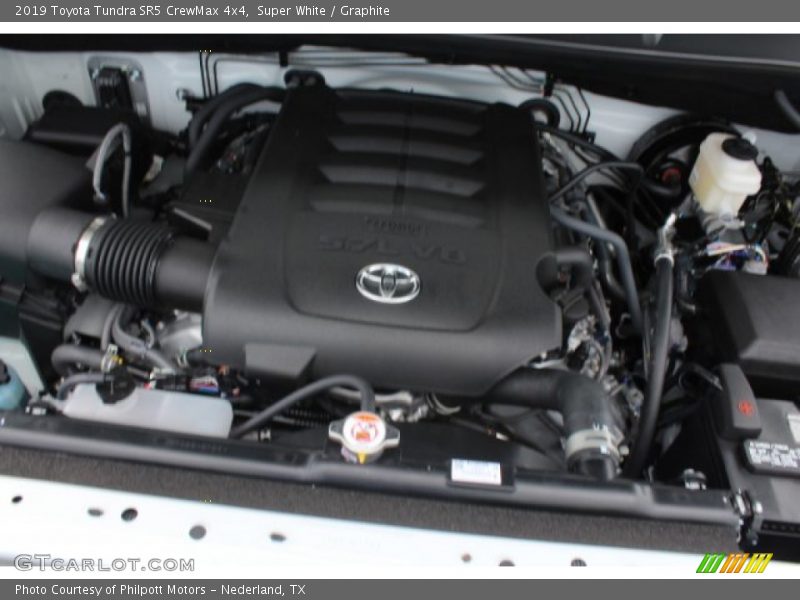 Super White / Graphite 2019 Toyota Tundra SR5 CrewMax 4x4