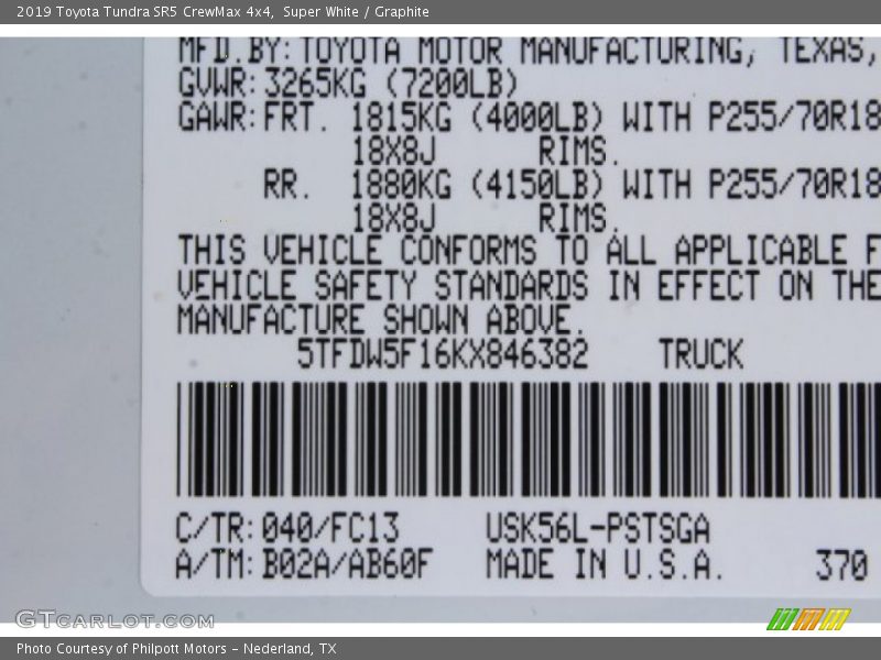 Super White / Graphite 2019 Toyota Tundra SR5 CrewMax 4x4