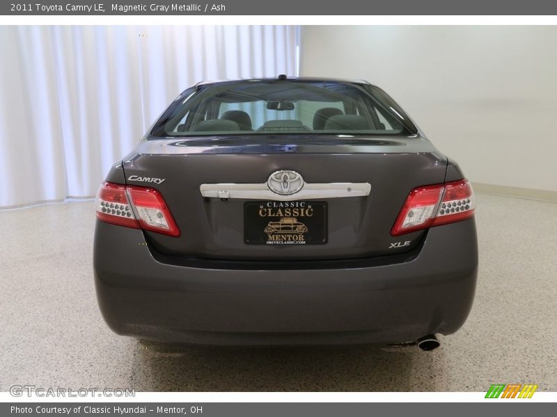 Magnetic Gray Metallic / Ash 2011 Toyota Camry LE