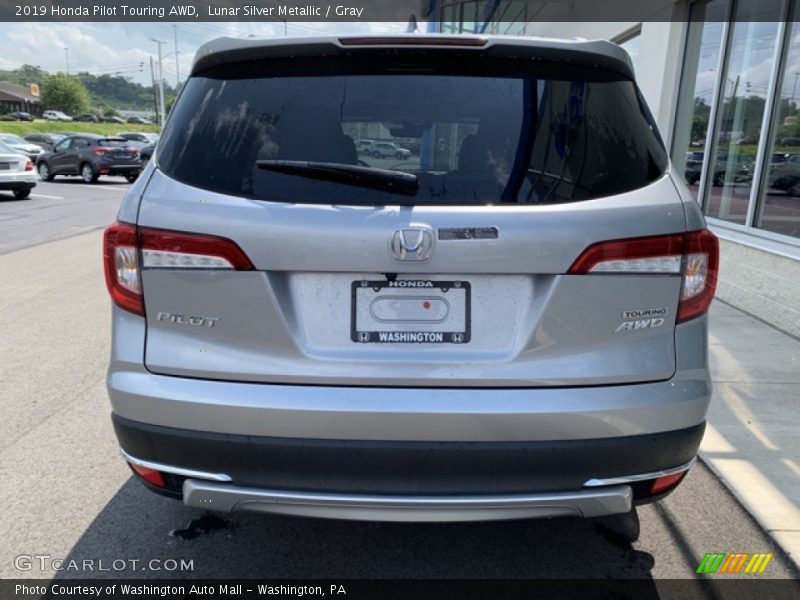 Lunar Silver Metallic / Gray 2019 Honda Pilot Touring AWD