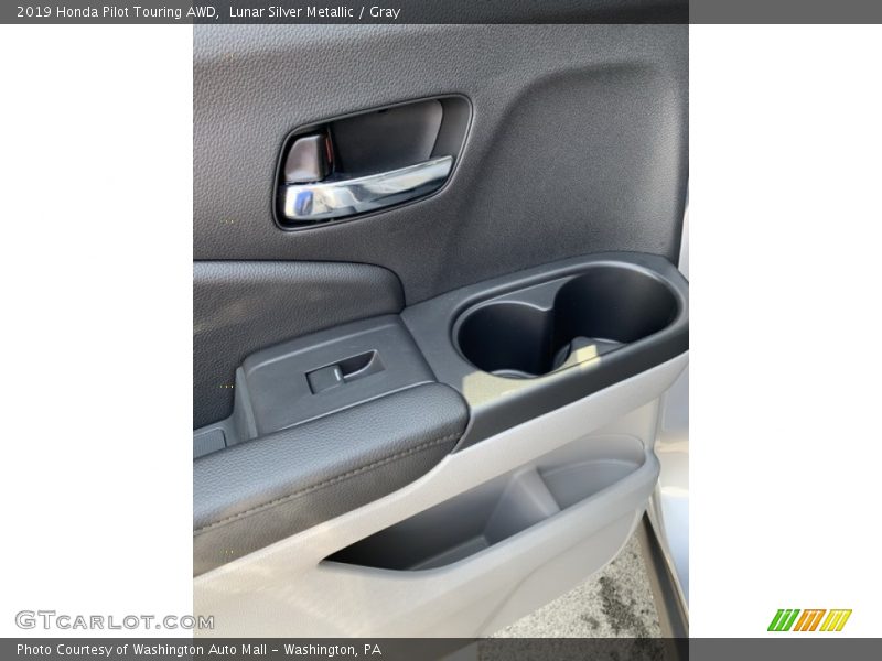 Lunar Silver Metallic / Gray 2019 Honda Pilot Touring AWD