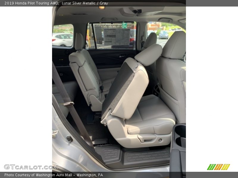 Lunar Silver Metallic / Gray 2019 Honda Pilot Touring AWD