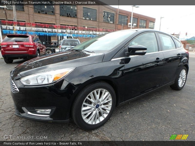 Front 3/4 View of 2018 Focus Titanium Hatch