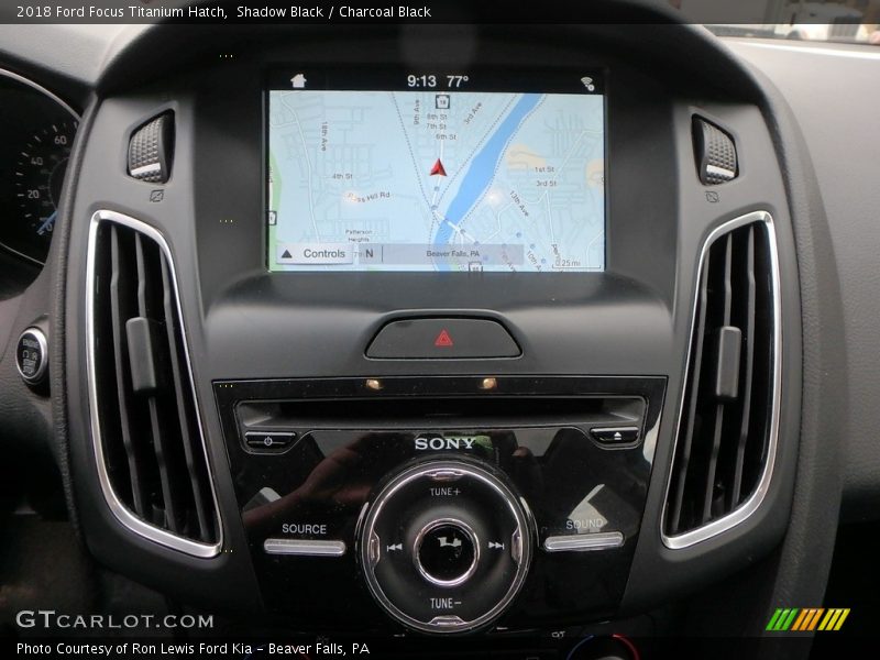 Navigation of 2018 Focus Titanium Hatch