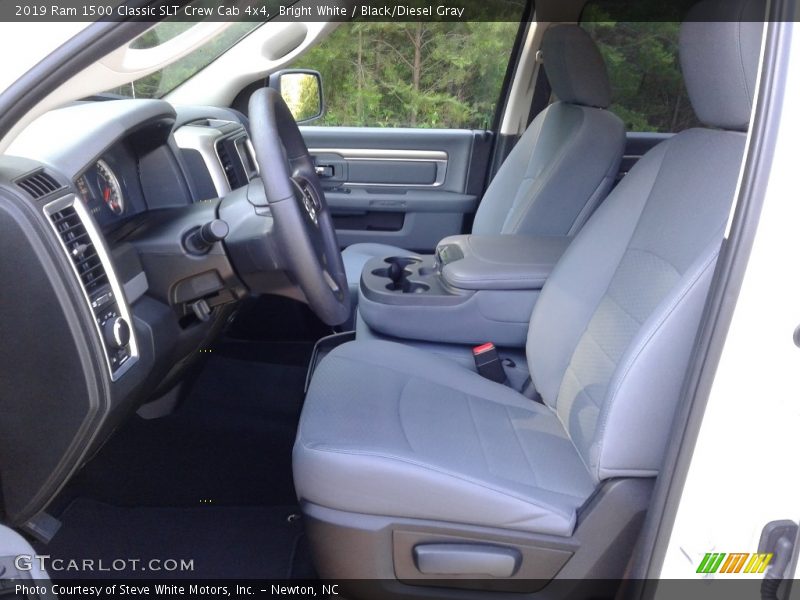 Bright White / Black/Diesel Gray 2019 Ram 1500 Classic SLT Crew Cab 4x4