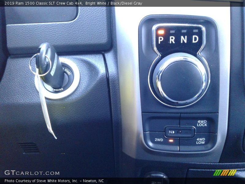 Bright White / Black/Diesel Gray 2019 Ram 1500 Classic SLT Crew Cab 4x4