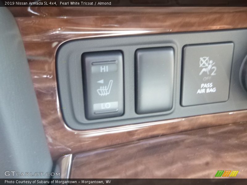 Pearl White Tricoat / Almond 2019 Nissan Armada SL 4x4