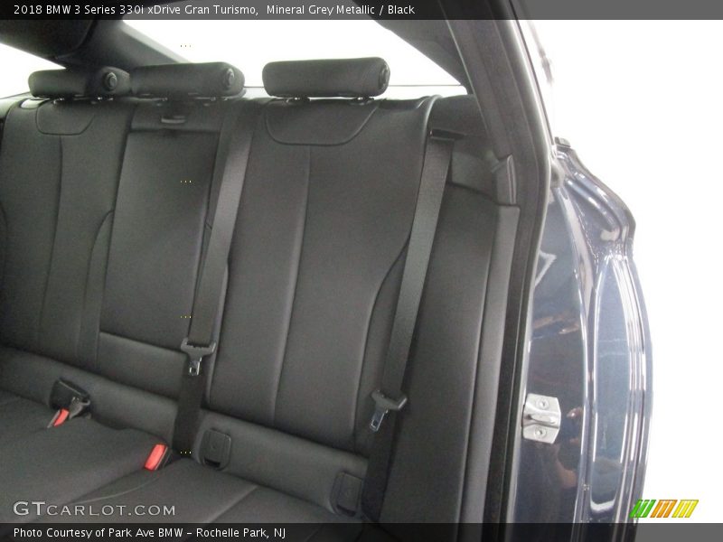 Mineral Grey Metallic / Black 2018 BMW 3 Series 330i xDrive Gran Turismo