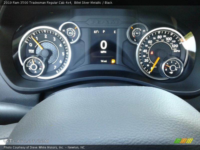  2019 3500 Tradesman Regular Cab 4x4 Tradesman Regular Cab 4x4 Gauges