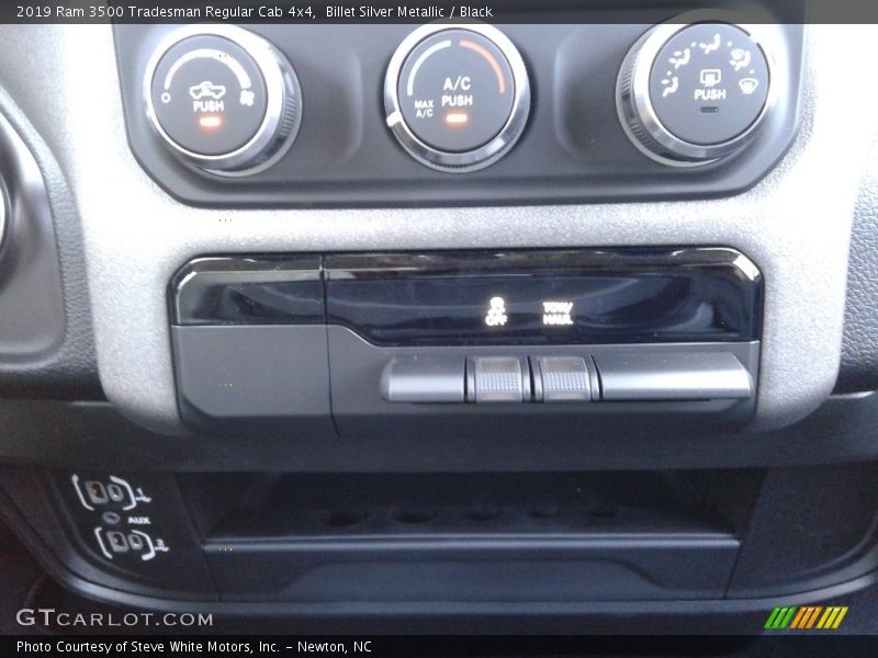 Controls of 2019 3500 Tradesman Regular Cab 4x4