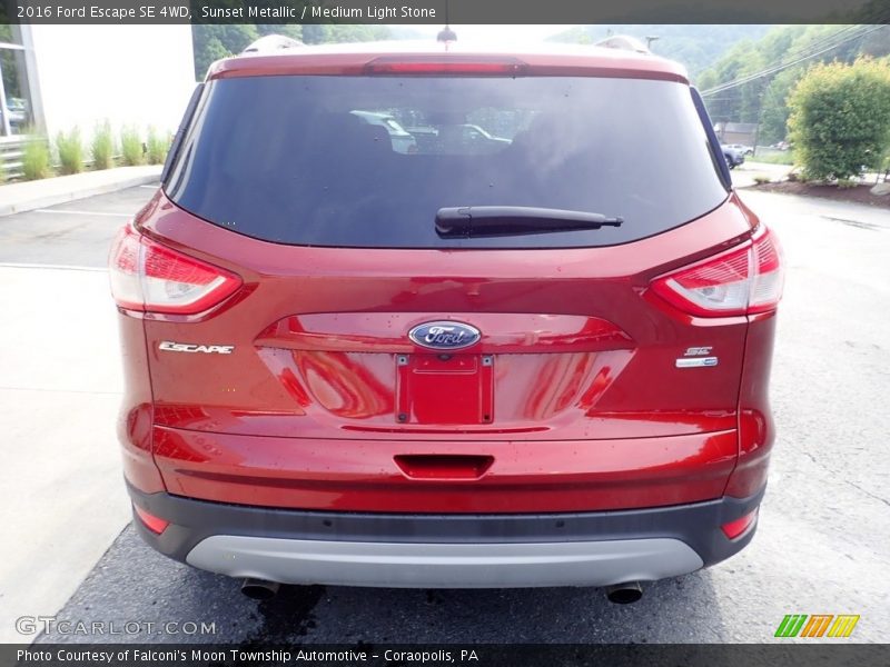 Sunset Metallic / Medium Light Stone 2016 Ford Escape SE 4WD